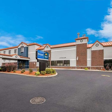 Suburban Studios Milwaukee Airport Екстериор снимка