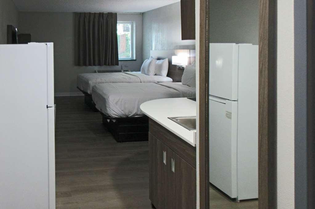 Suburban Studios Milwaukee Airport Стая снимка