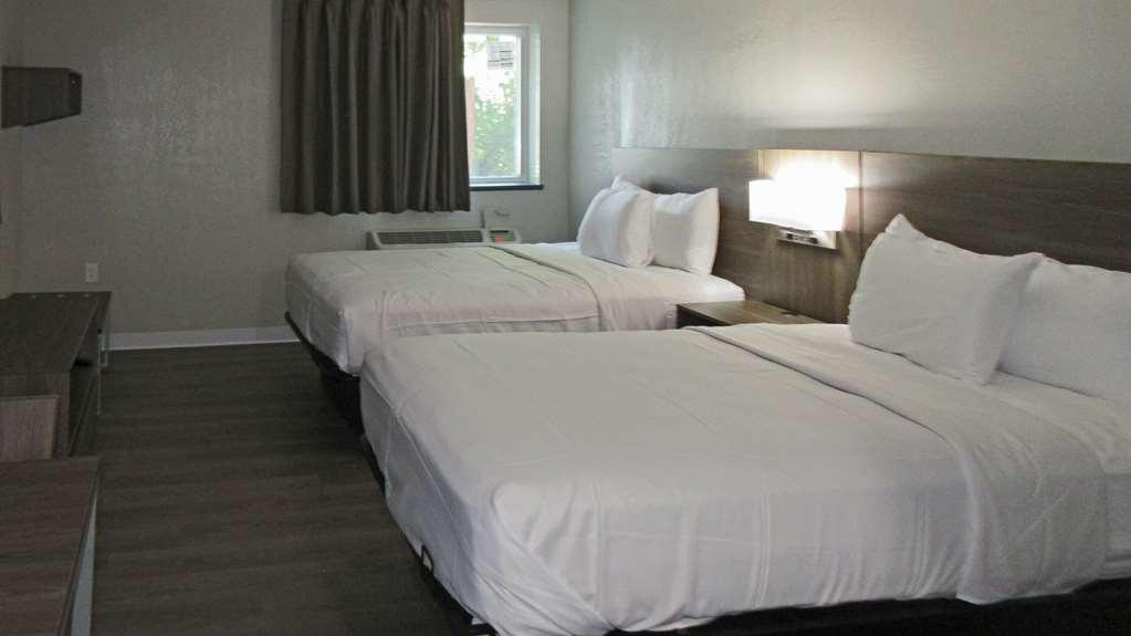 Suburban Studios Milwaukee Airport Стая снимка