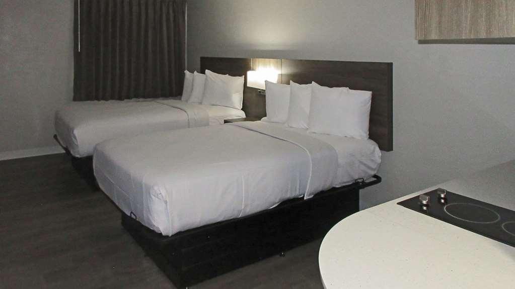 Suburban Studios Milwaukee Airport Стая снимка