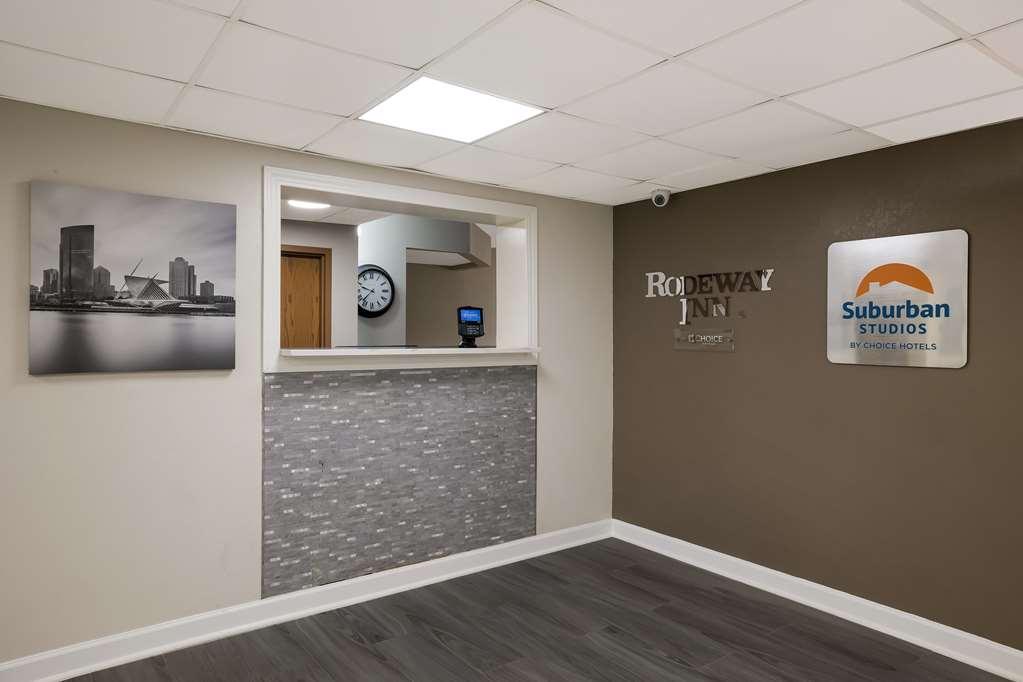 Suburban Studios Milwaukee Airport Интериор снимка