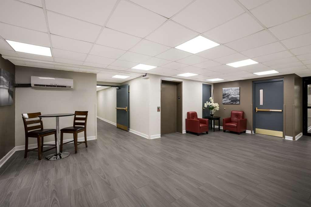 Suburban Studios Milwaukee Airport Интериор снимка