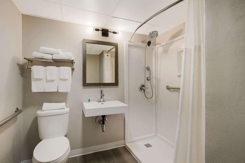 Suburban Studios Milwaukee Airport Стая снимка