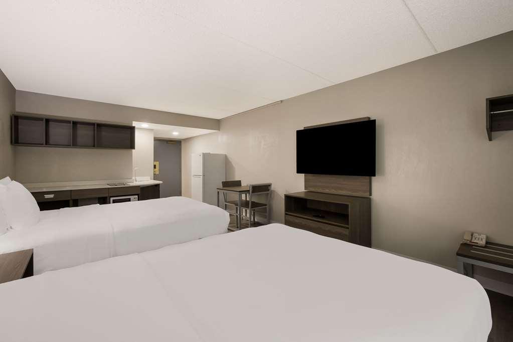 Suburban Studios Milwaukee Airport Стая снимка