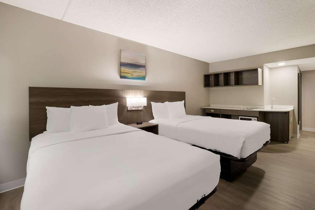 Suburban Studios Milwaukee Airport Стая снимка