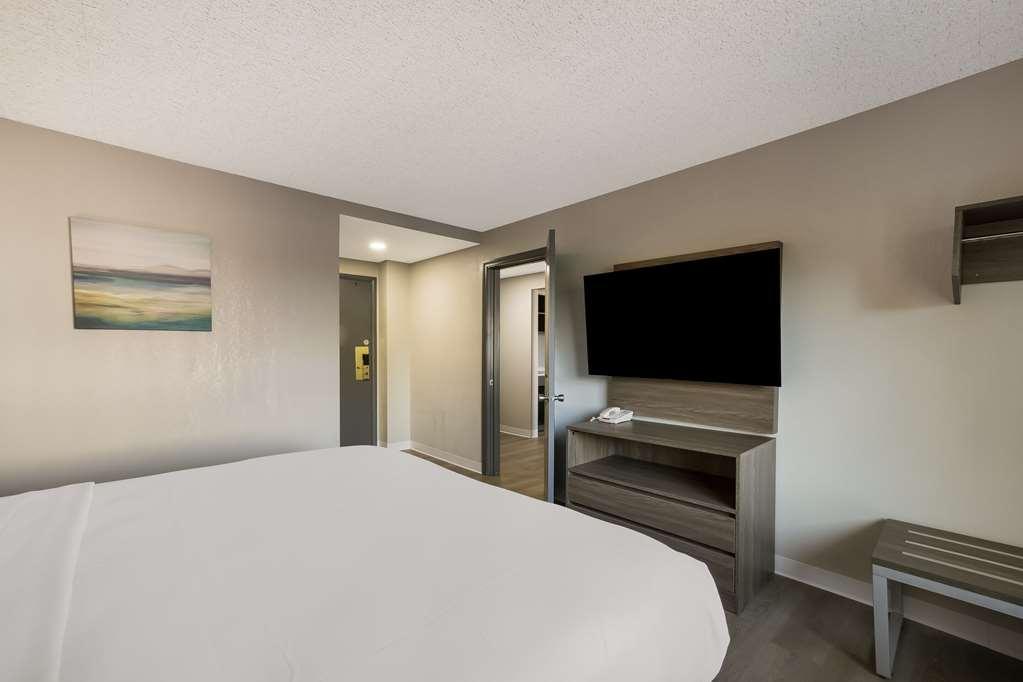 Suburban Studios Milwaukee Airport Стая снимка